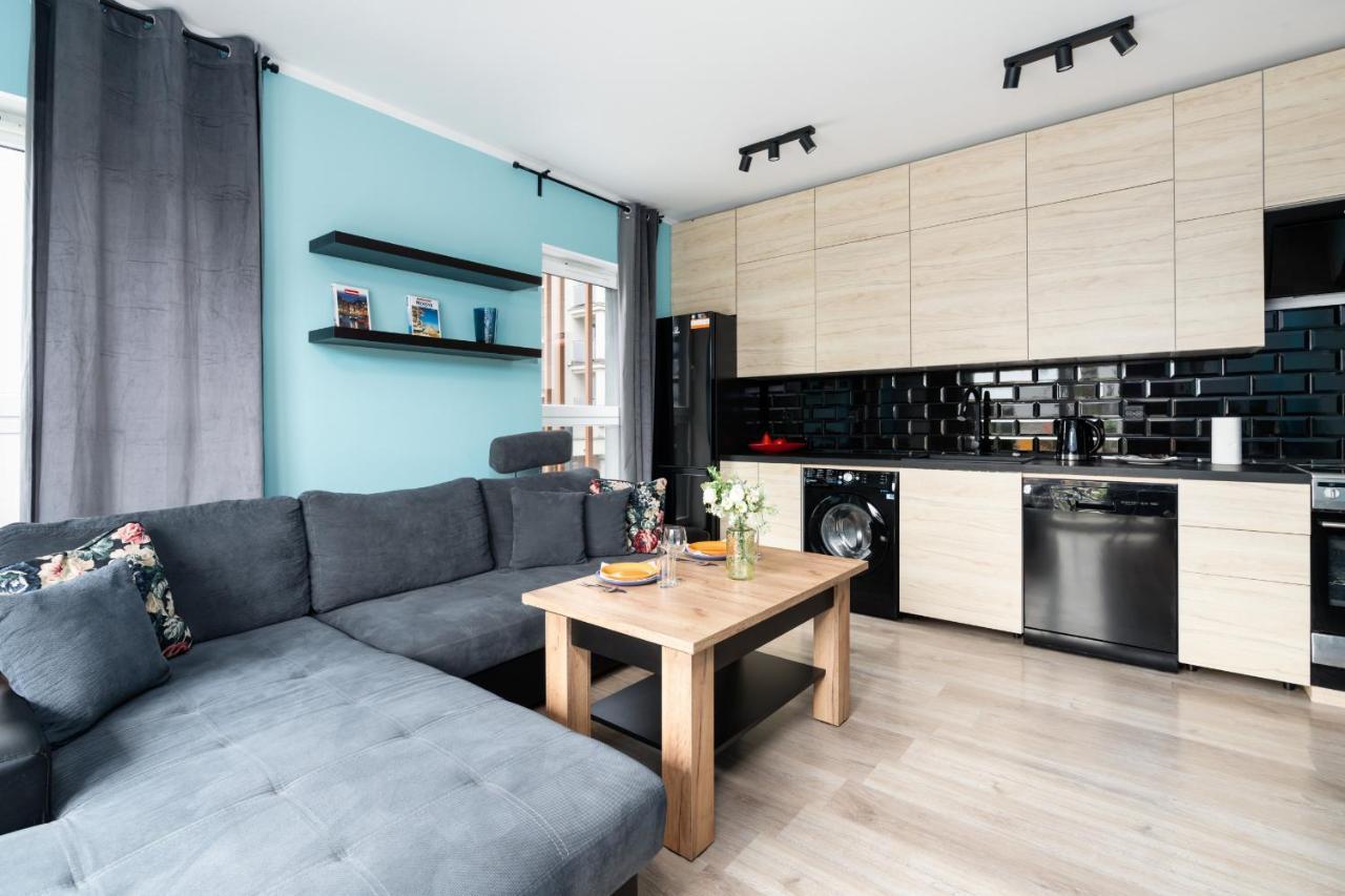 Modern Apartment With Balcony & Free Garage Poznan By Noclegi Renters Luaran gambar