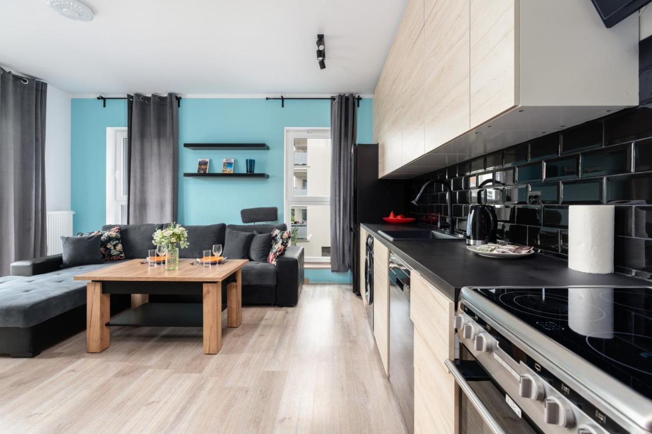 Modern Apartment With Balcony & Free Garage Poznan By Noclegi Renters Luaran gambar